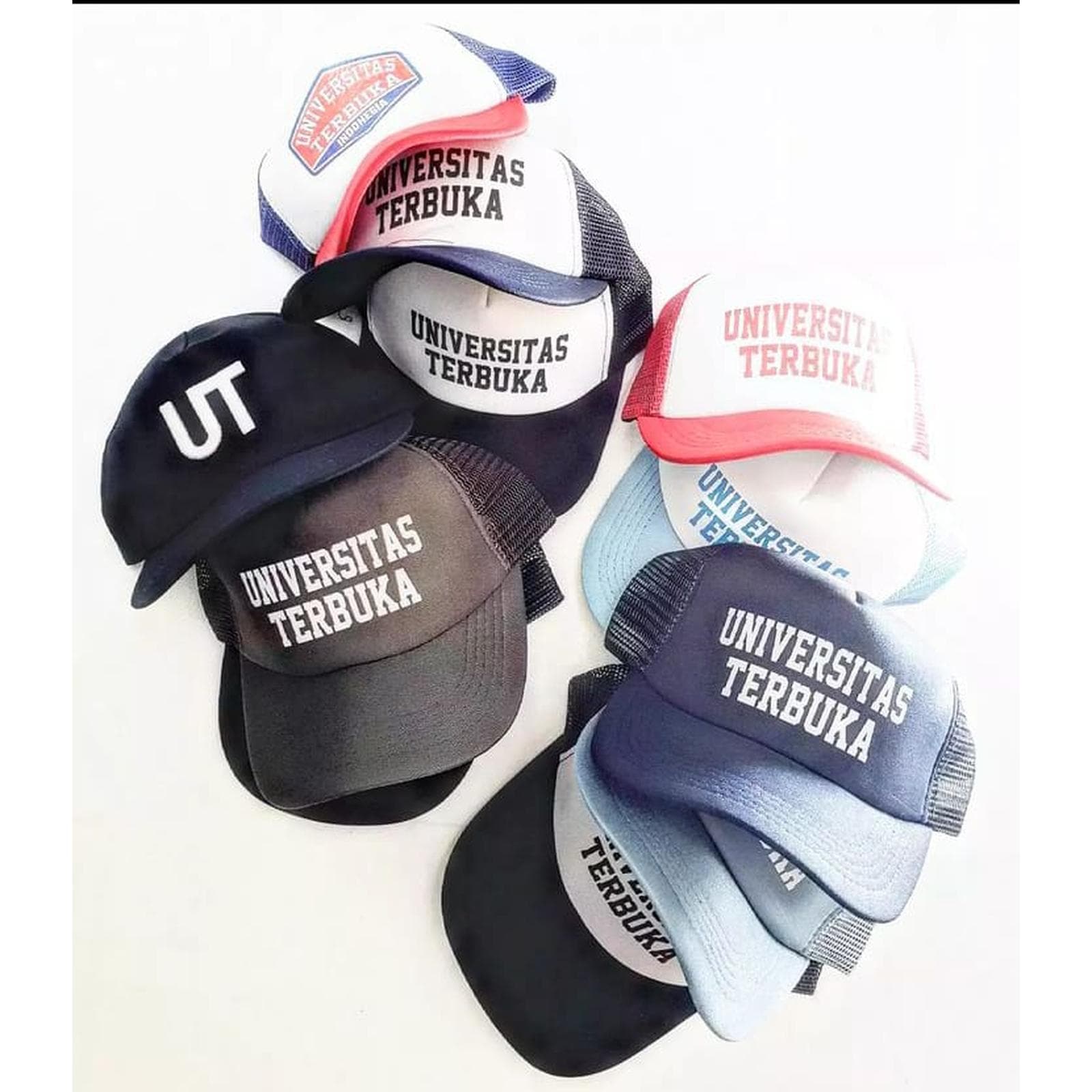 Topi Trucker Sablon Universitas Terbuka