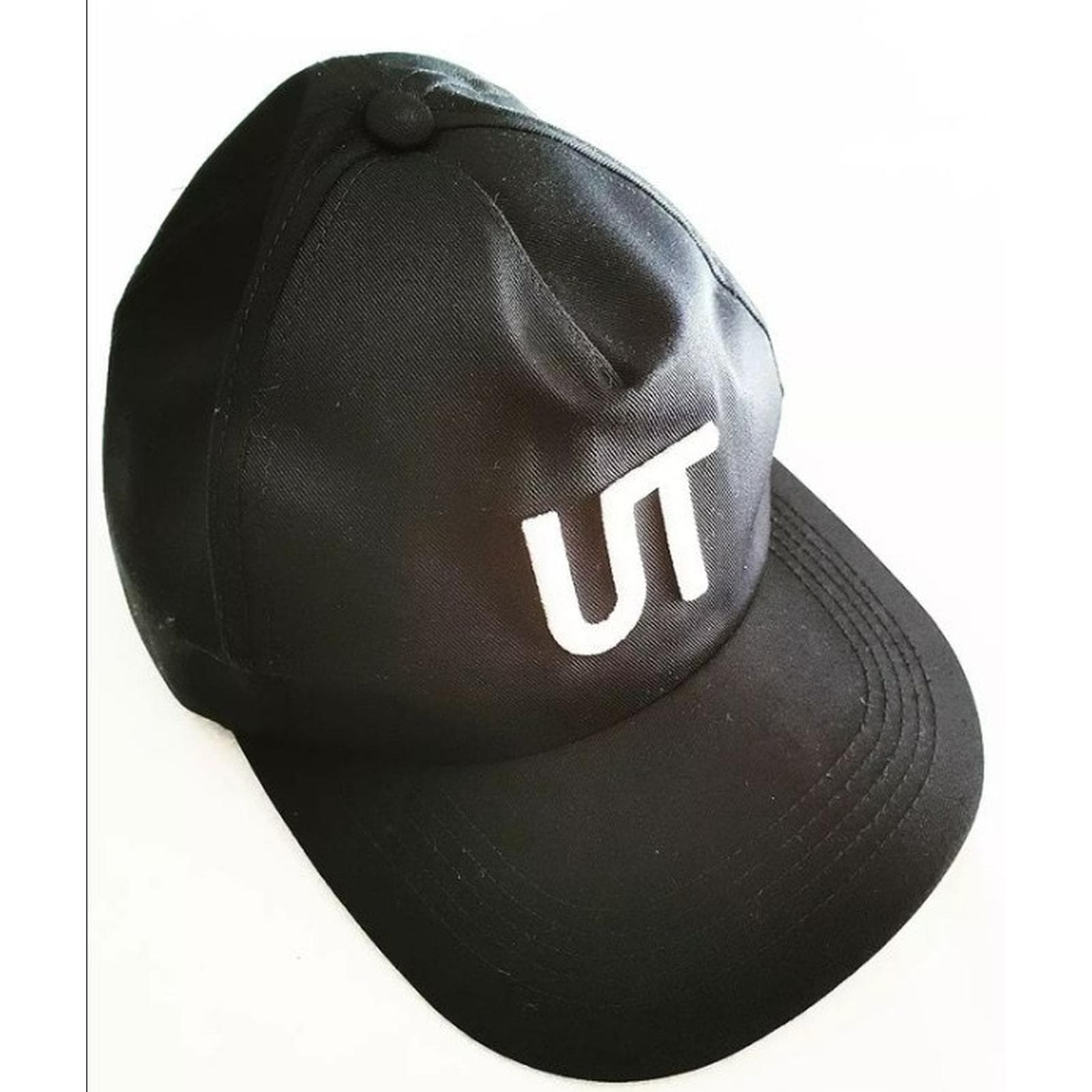 Topi Kain Bordir Universitas Terbuka