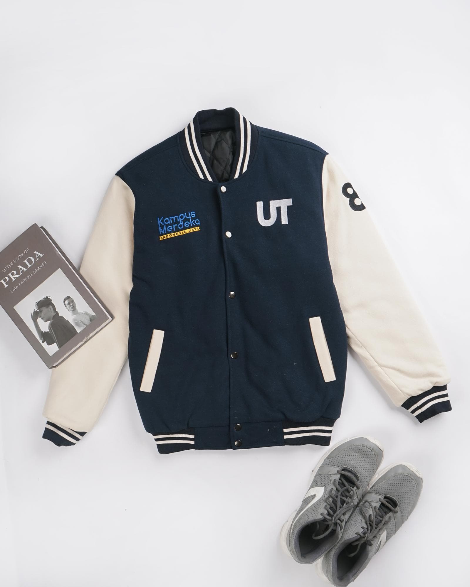 Jaket Varsity Navy Universitas Terbuka Pria/Wanita