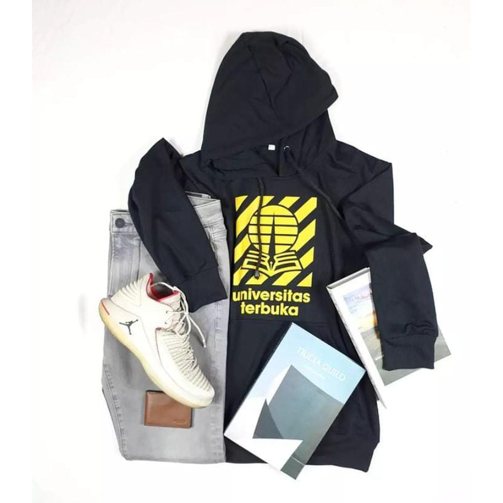Jaket Hoodie Hitam Emas Universitas Terbuka Pria/Wanita