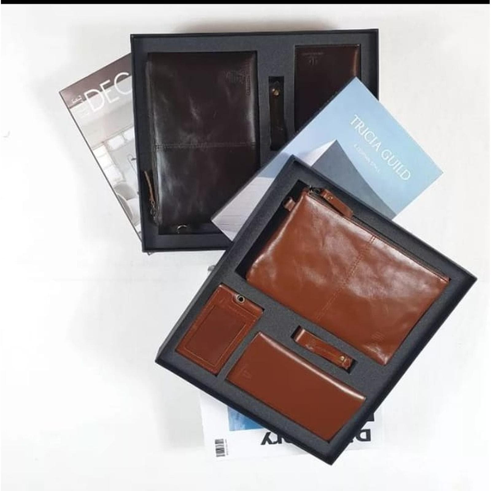 Paket Souvenir Kulit Universitas Terbuka