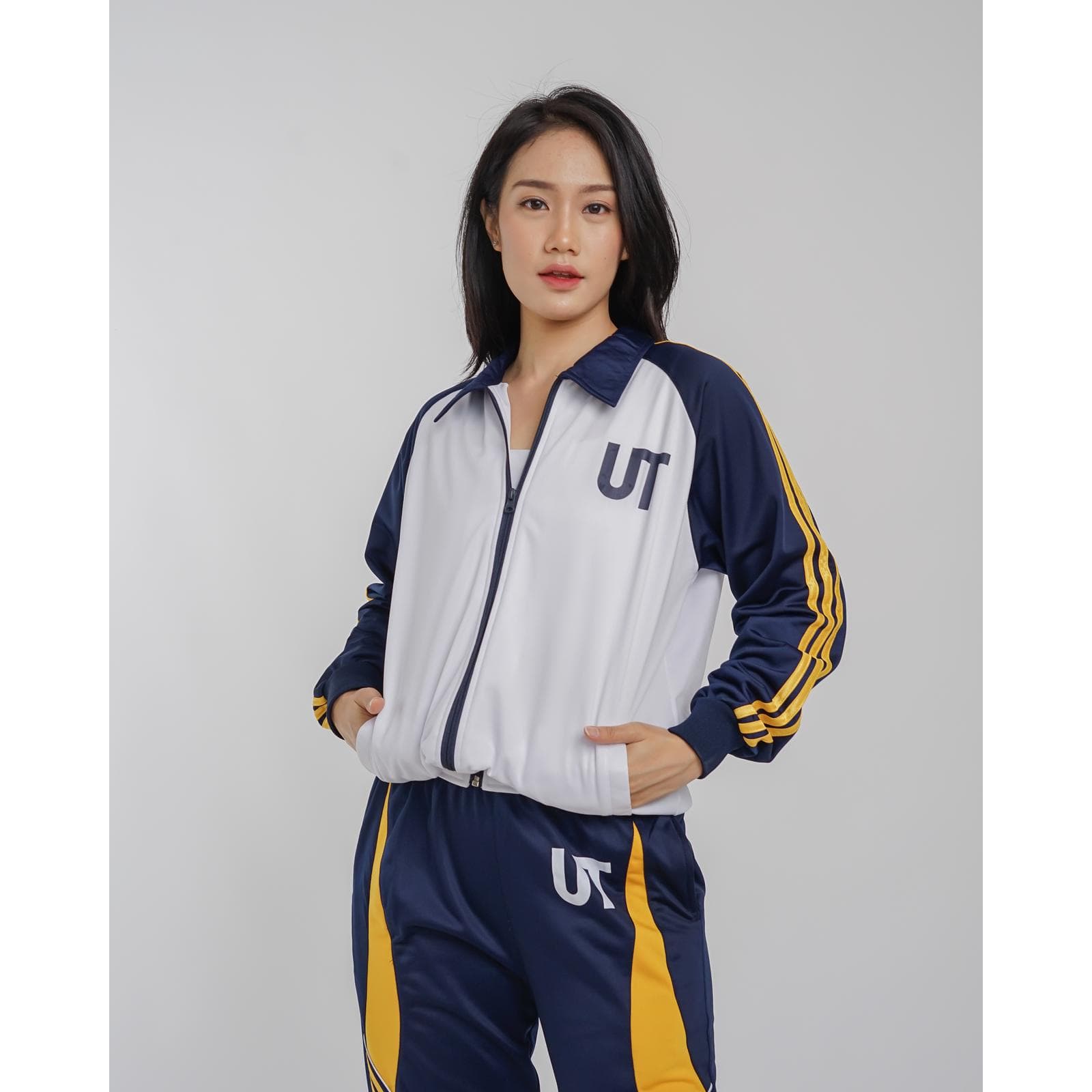 Training Set Putih navy kuning Universitas Terbuka Pria/wanita